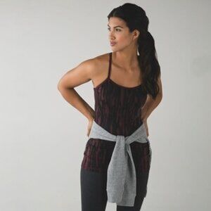 LULULEMON POWER Y TANK IN PRINTED ANIMAL BORDEAUX DRAMA BLACK SIZE 4